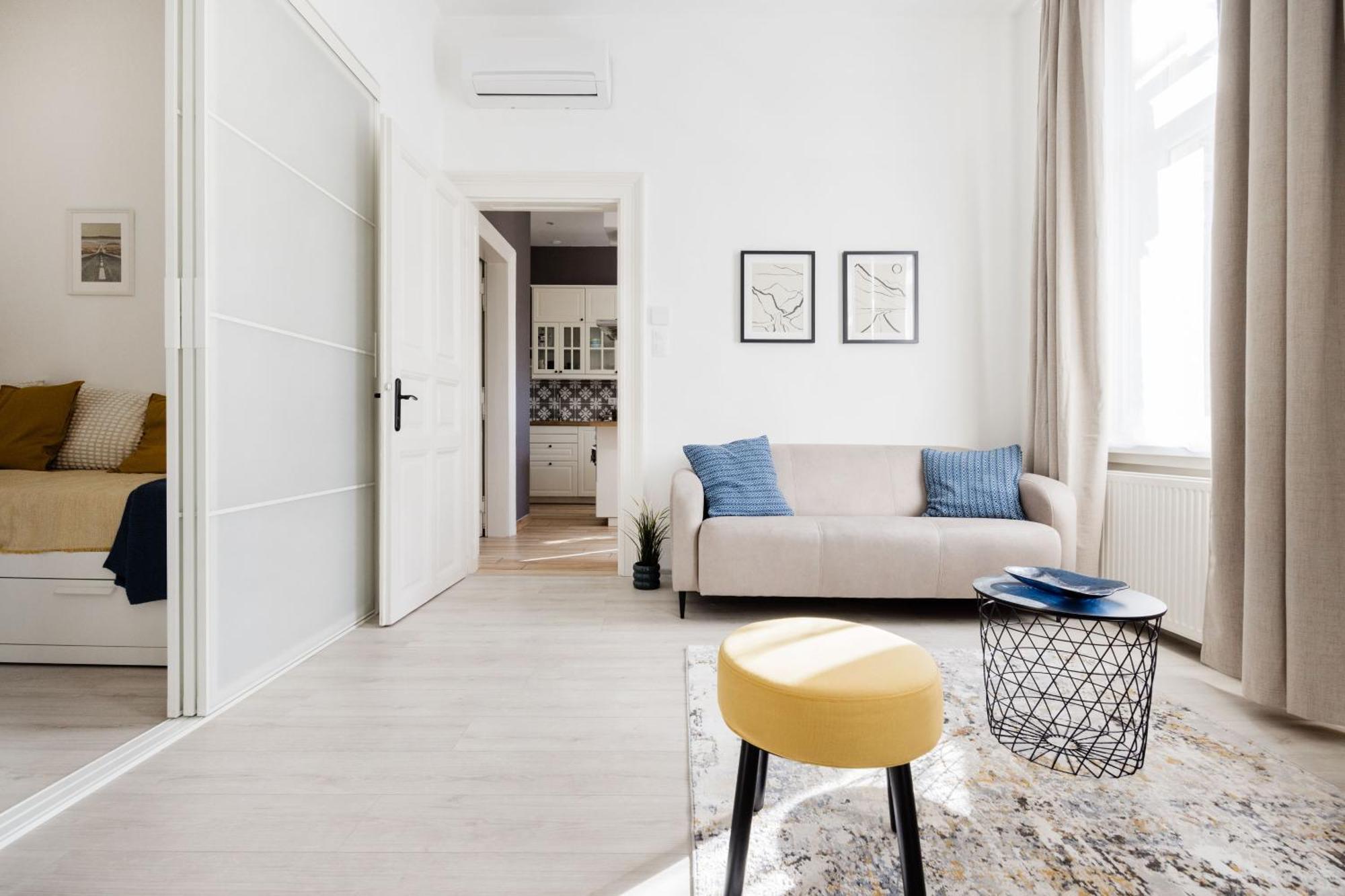 Bright And Cozy Urban Getaway Apartment *